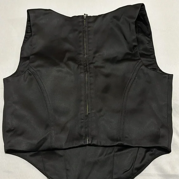 Aritzia Sunday Best Shiloh Satin Bustier - Picture 7 of 8